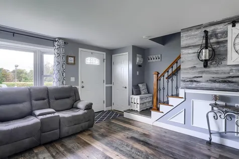 9 Foxtail Lane Goffstown NH 03045