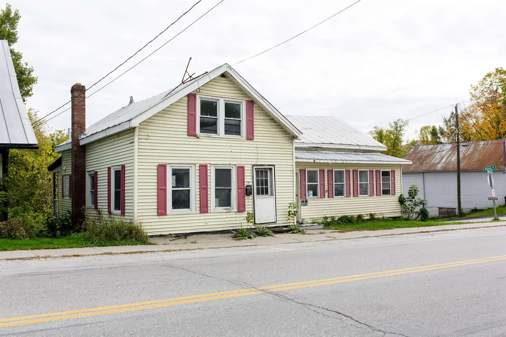 13 Troy Street Richford VT 05476