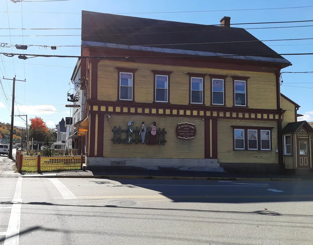 121 Main Street Colebrook NH 03576