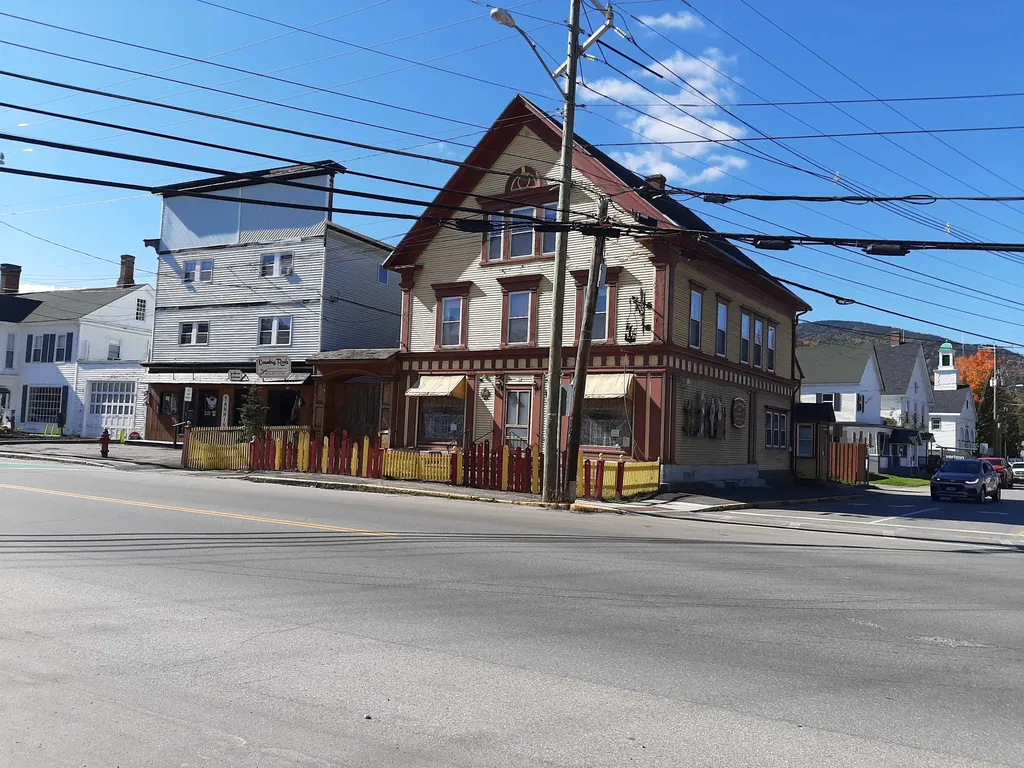 121 Main Street Colebrook NH 03576