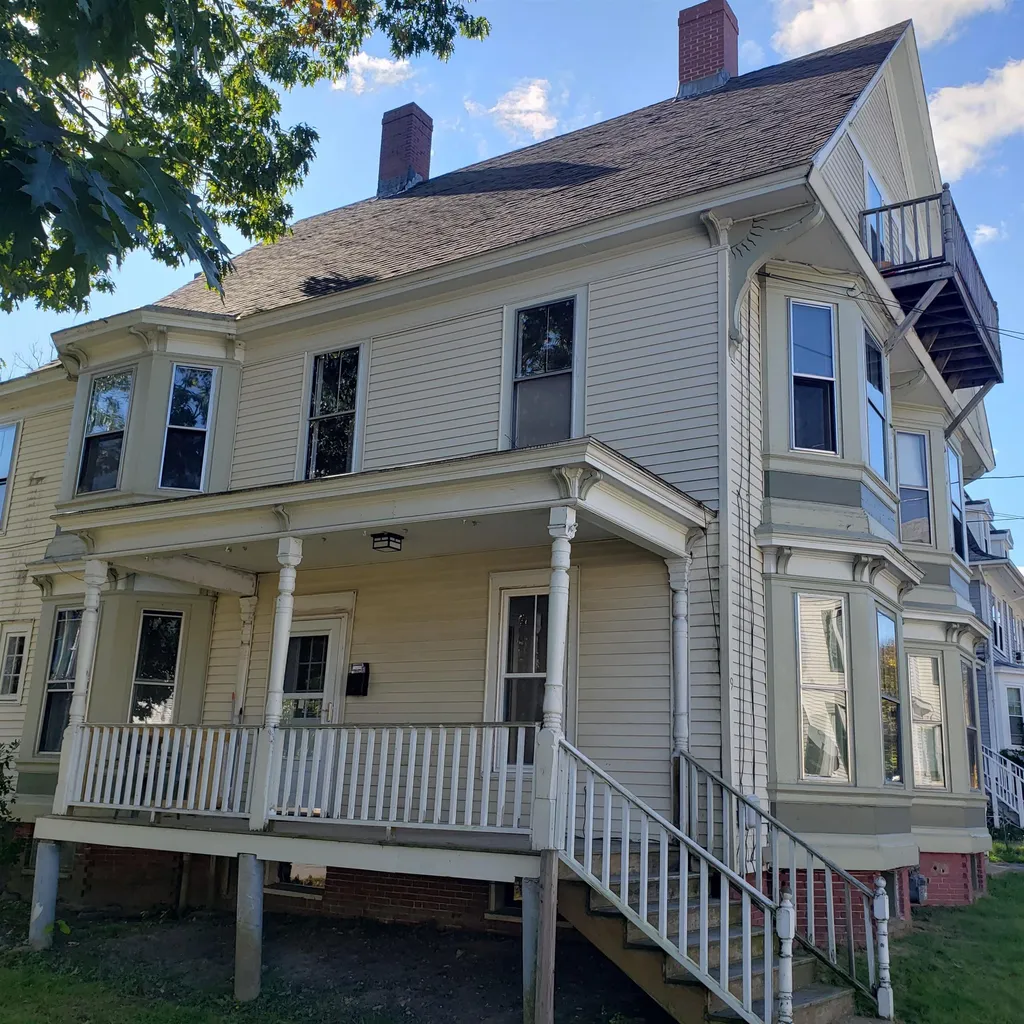 9 Ham Street Dover NH 03820