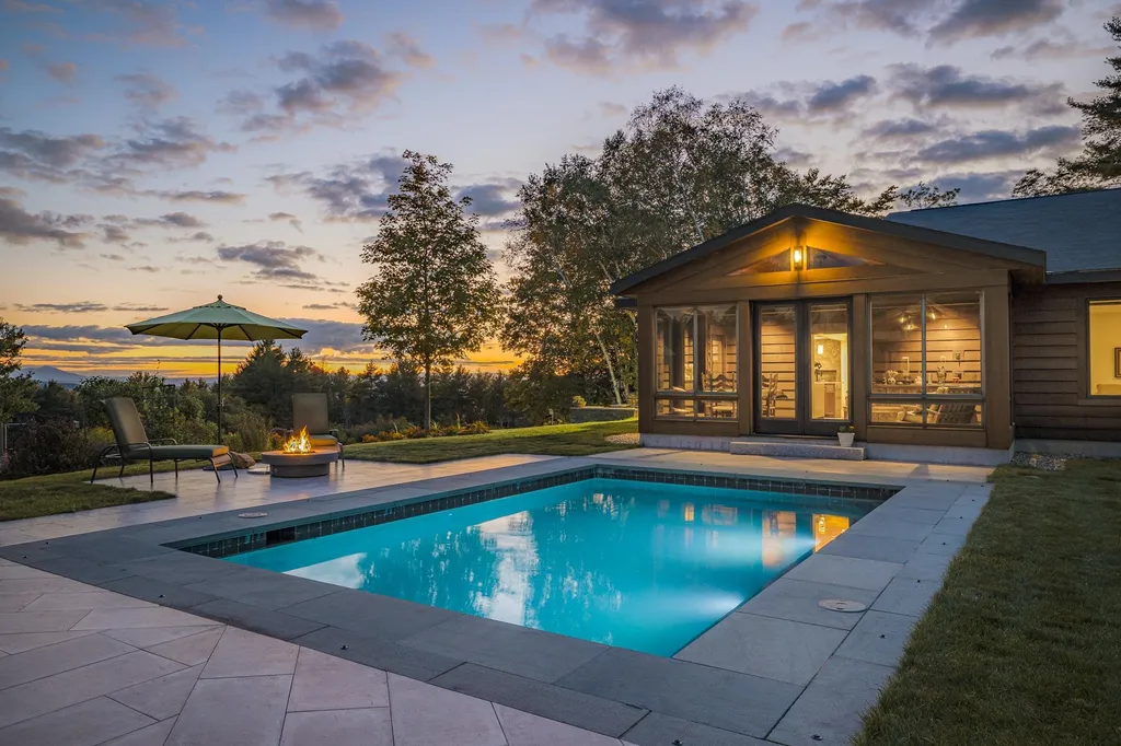 82 Lords Hill Lane Hanover NH 03750