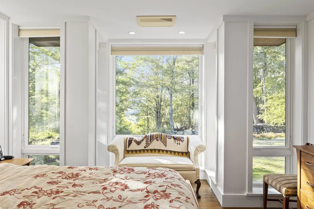 82 Lords Hill Lane Hanover NH 03750