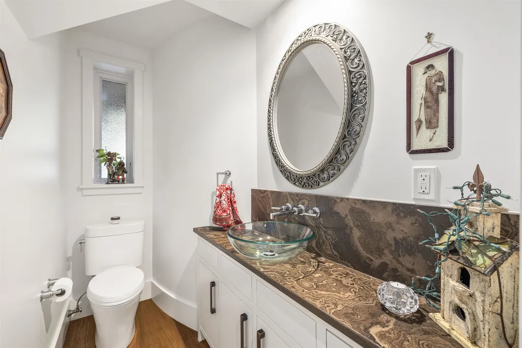 82 Lords Hill Lane Hanover NH 03750