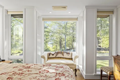 82 Lords Hill Lane Hanover NH 03750