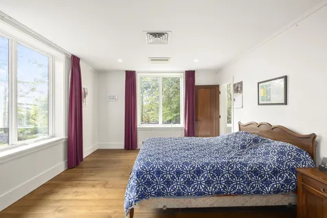 82 Lords Hill Lane Hanover NH 03750