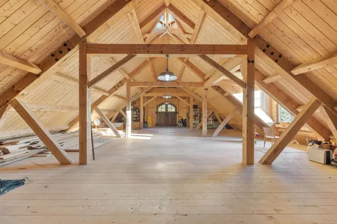 82 Lords Hill Lane Hanover NH 03750