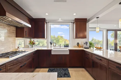 82 Lords Hill Lane Hanover NH 03750