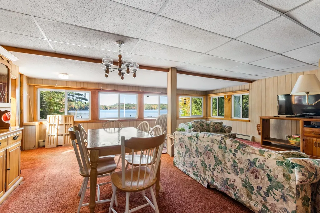 6 Paquette Lane Sunapee NH 03782