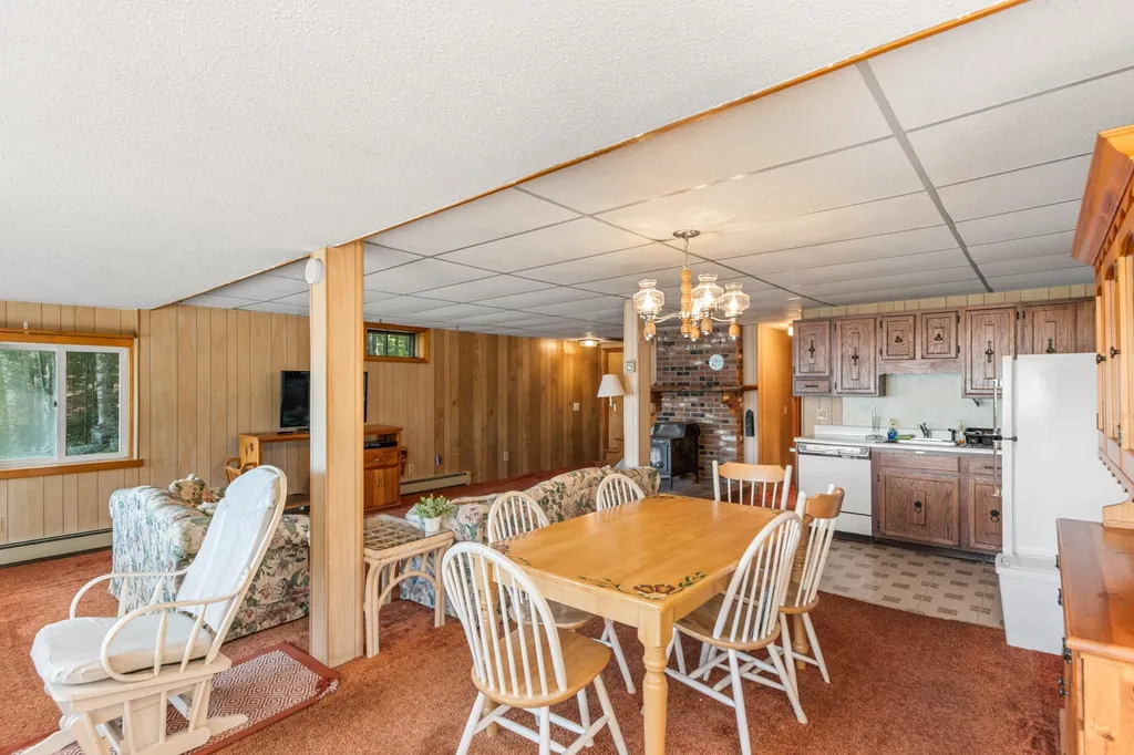 6 Paquette Lane Sunapee NH 03782