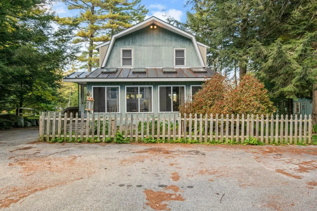 6 Paquette Lane Sunapee NH 03782
