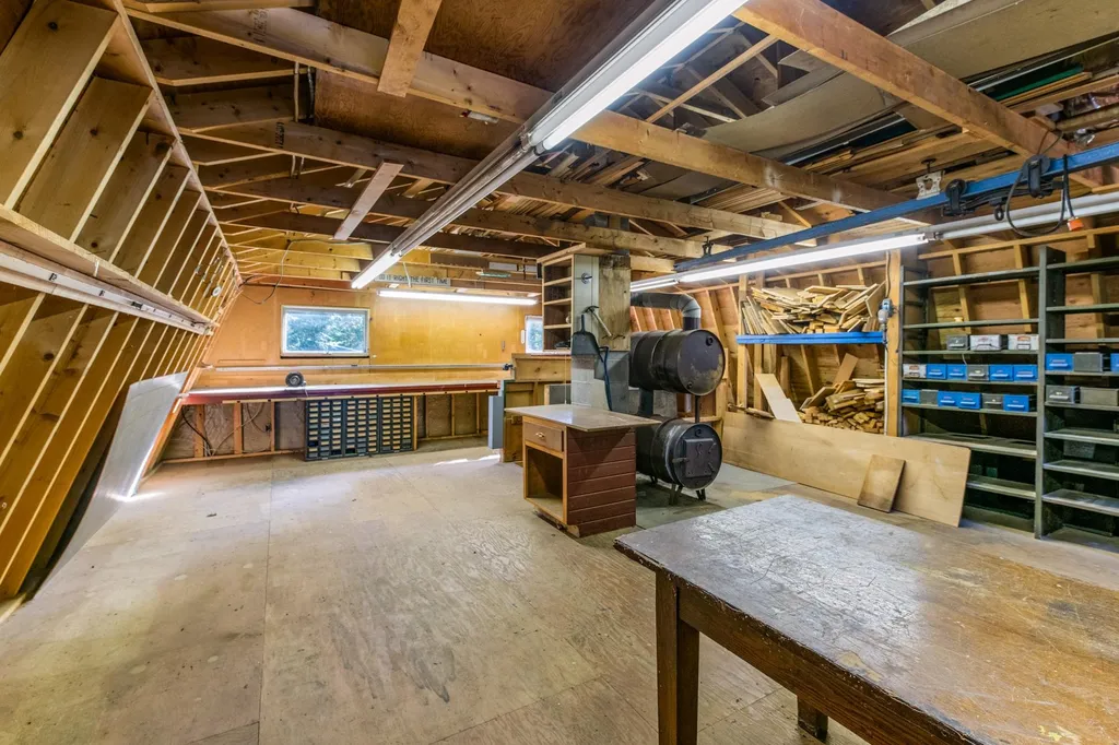 6 Paquette Lane Sunapee NH 03782