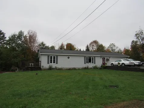 49 Spring Road Milan NH 03588