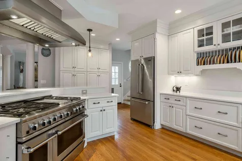 1 Tudor Drive Kittery ME 03904-1356
