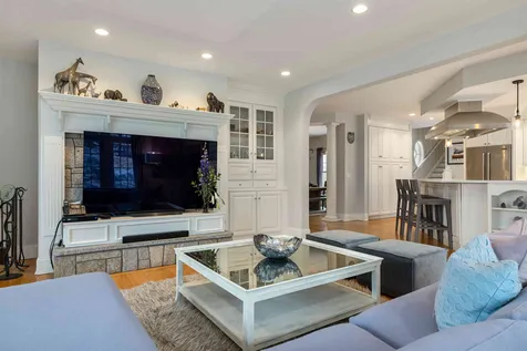 1 Tudor Drive Kittery ME 03904-1356