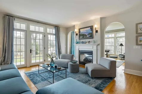 1 Tudor Drive Kittery ME 03904-1356