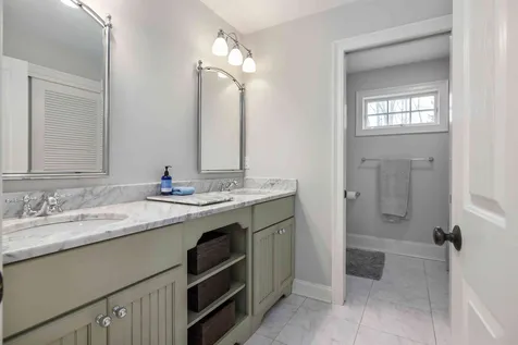 1 Tudor Drive Kittery ME 03904-1356