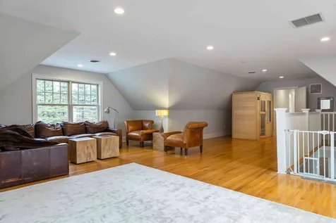 1 Tudor Drive Kittery ME 03904-1356