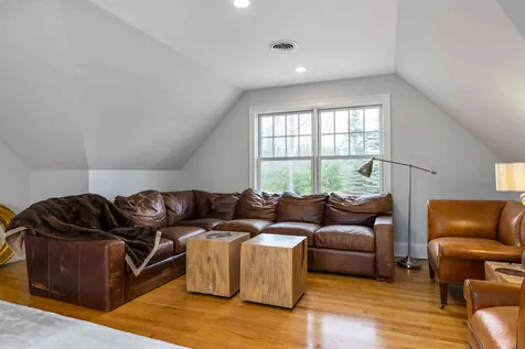 1 Tudor Drive Kittery ME 03904-1356