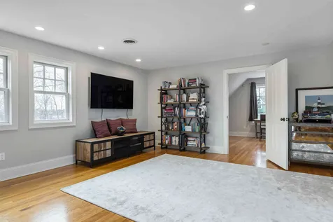 1 Tudor Drive Kittery ME 03904-1356