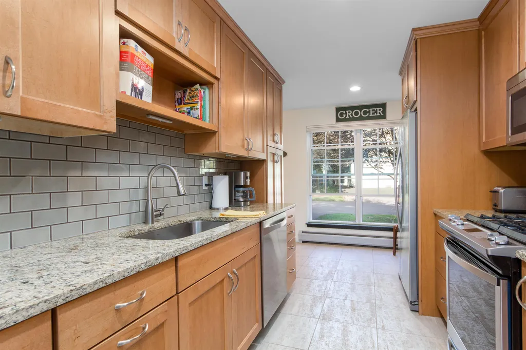 190 Deer Lane Colchester VT 05446