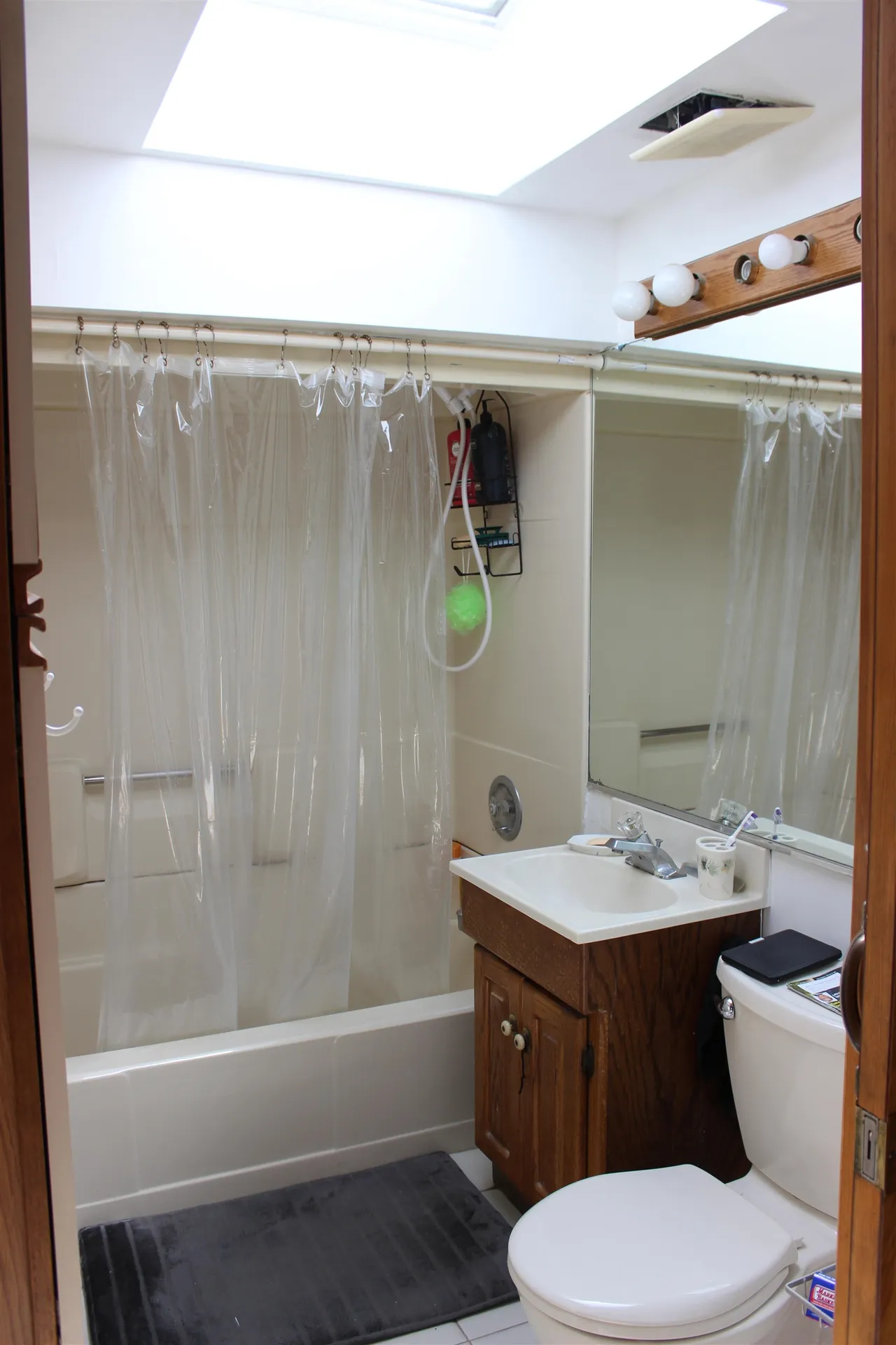 90 Ledge Street Nashua NH 03060