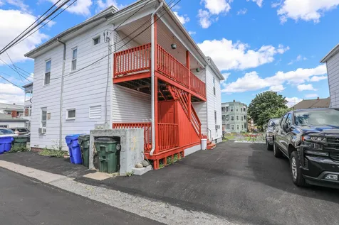 462 Rimmon Street Manchester NH 03102-3549