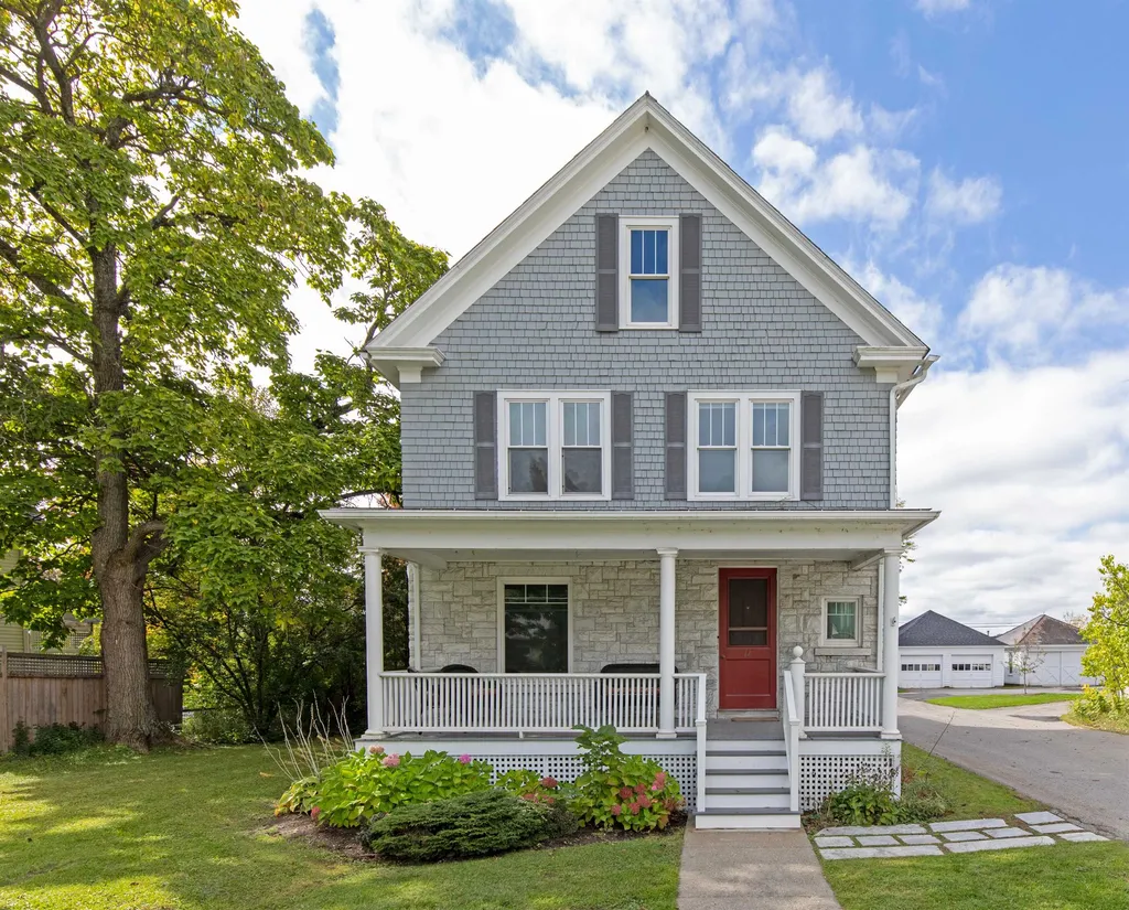 66 Court Street Middlebury VT 05753