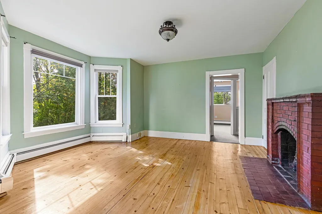 66 Court Street Middlebury VT 05753