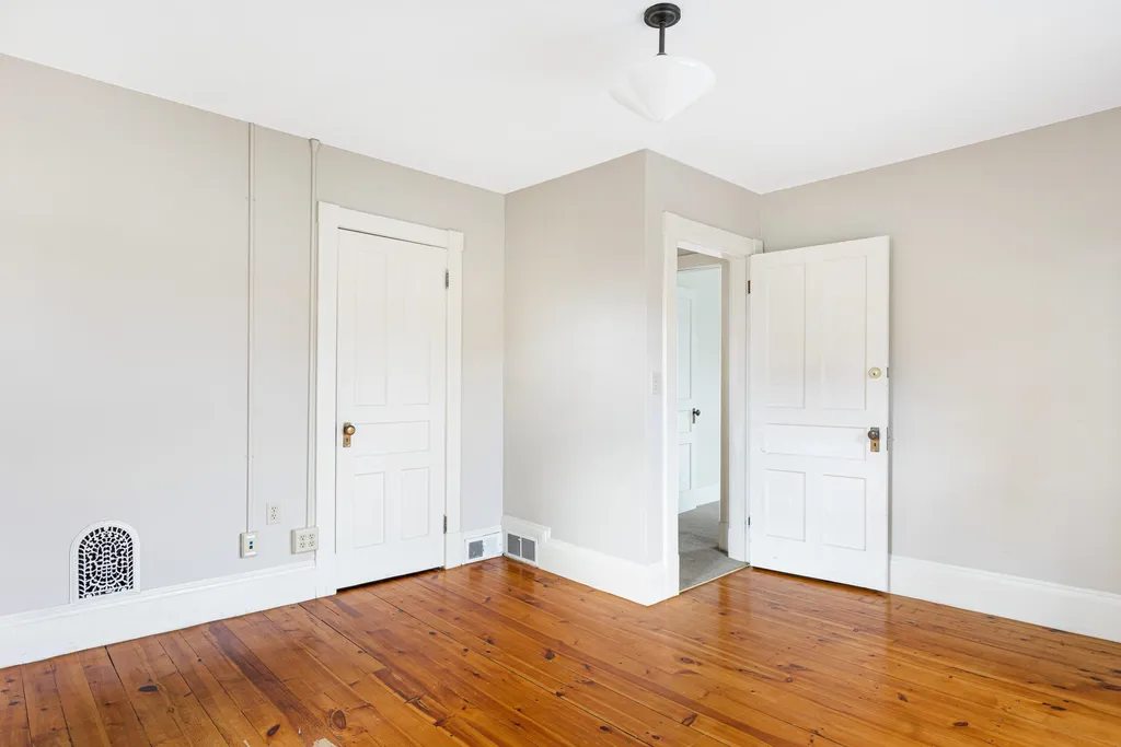 66 Court Street Middlebury VT 05753