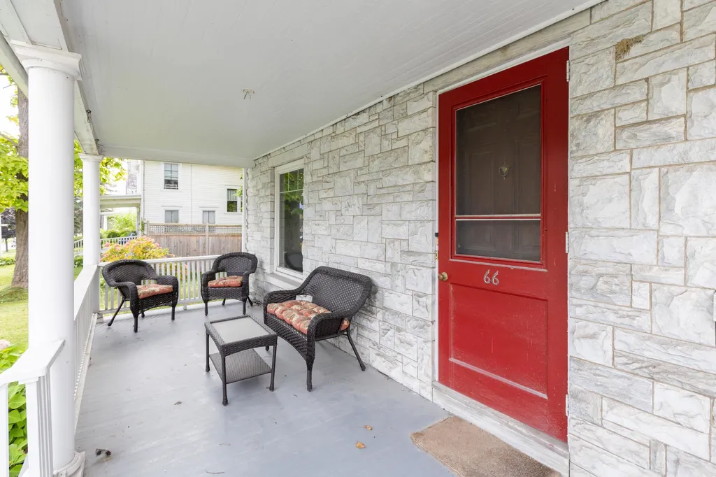 66 Court Street Middlebury VT 05753