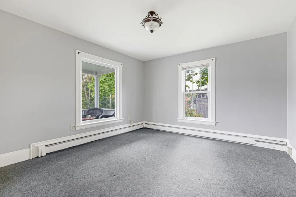66 Court Street Middlebury VT 05753
