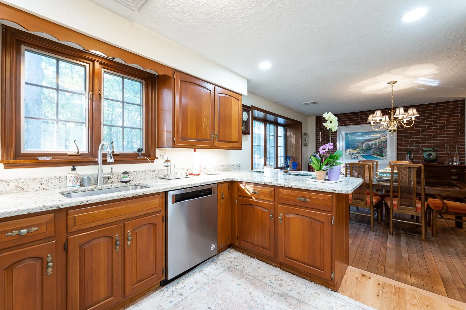 33 Pinecrest Drive Bedford NH 03110