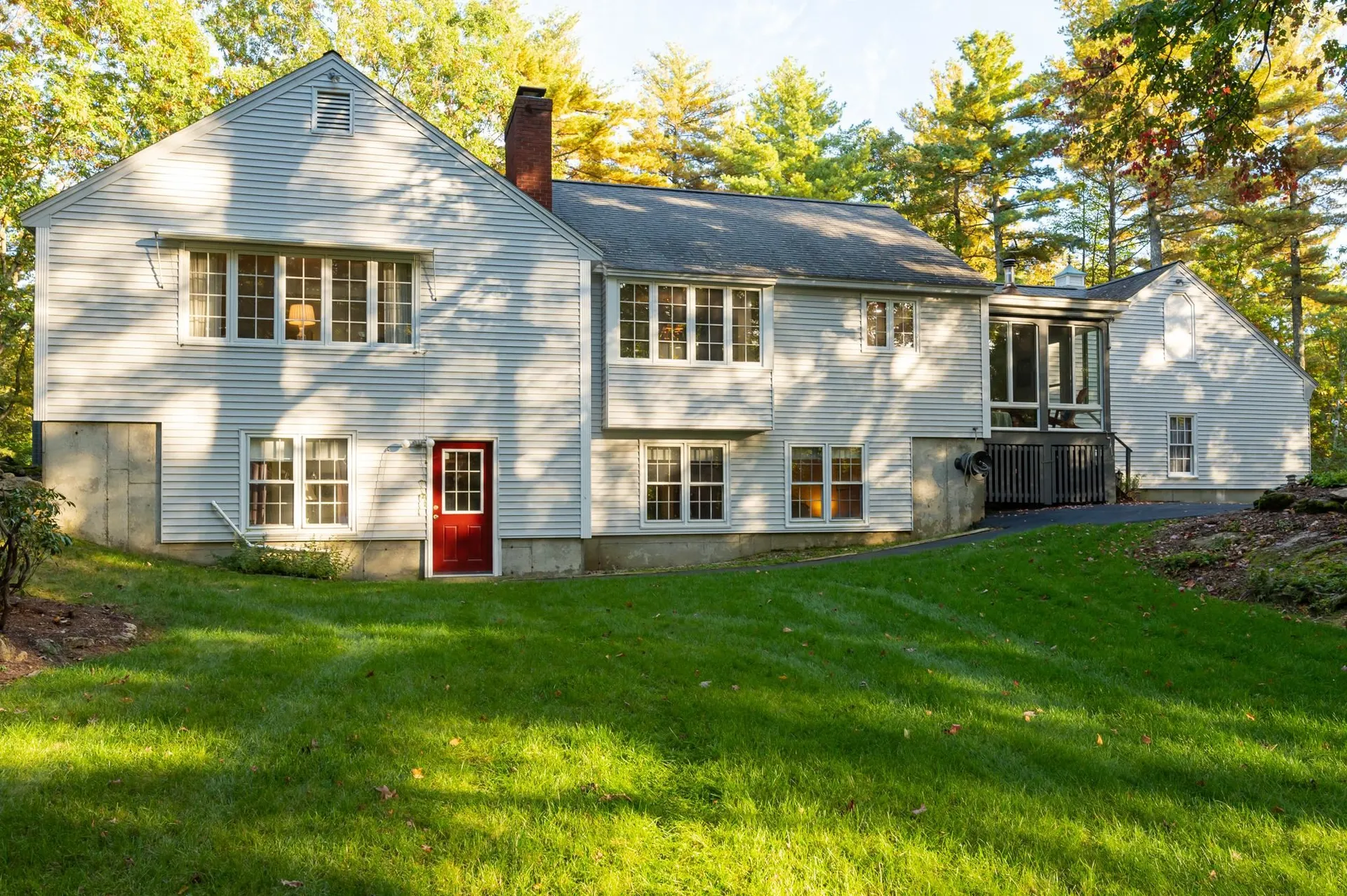 33 Pinecrest Drive Bedford NH 03110