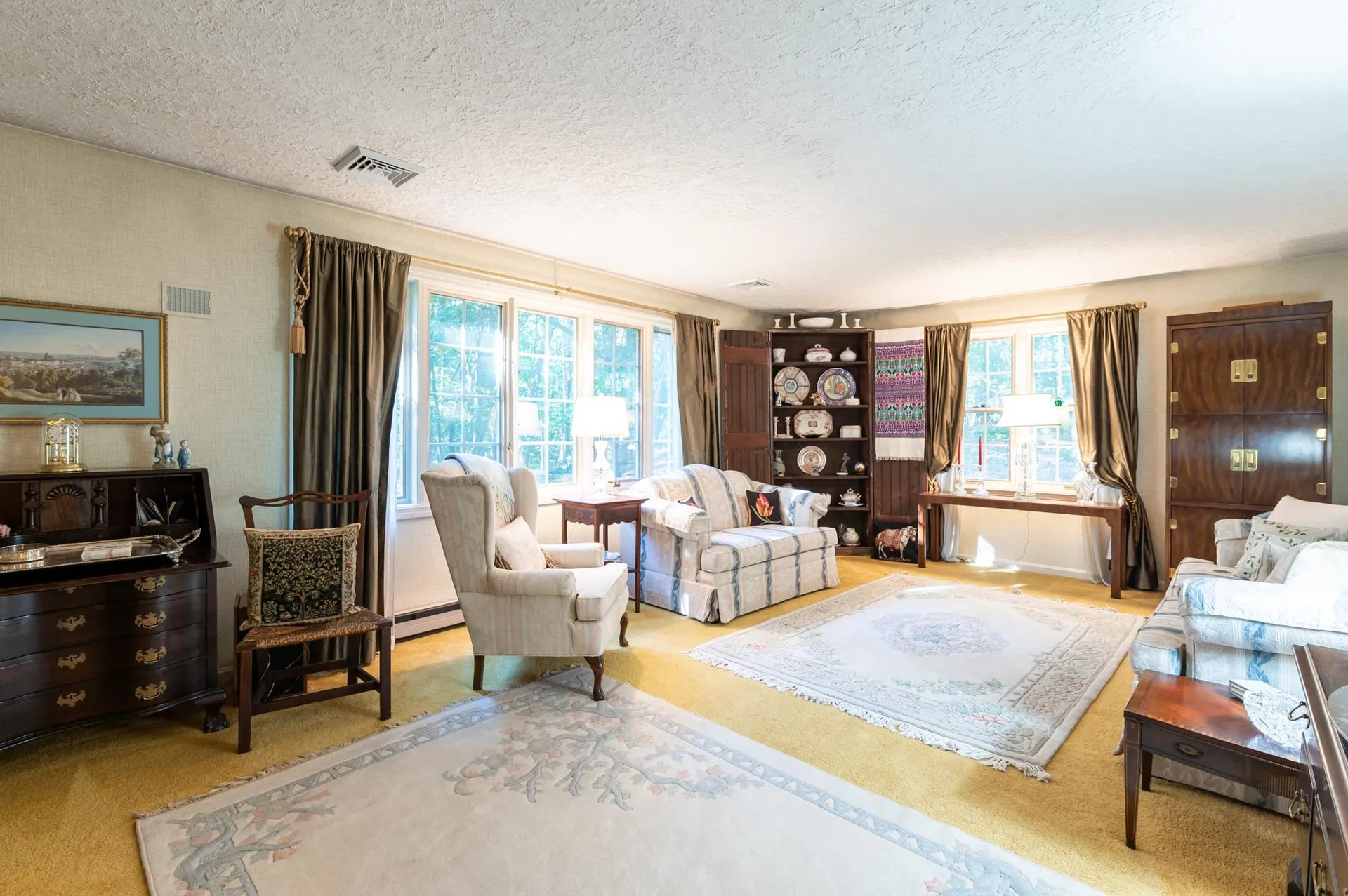33 Pinecrest Drive Bedford NH 03110