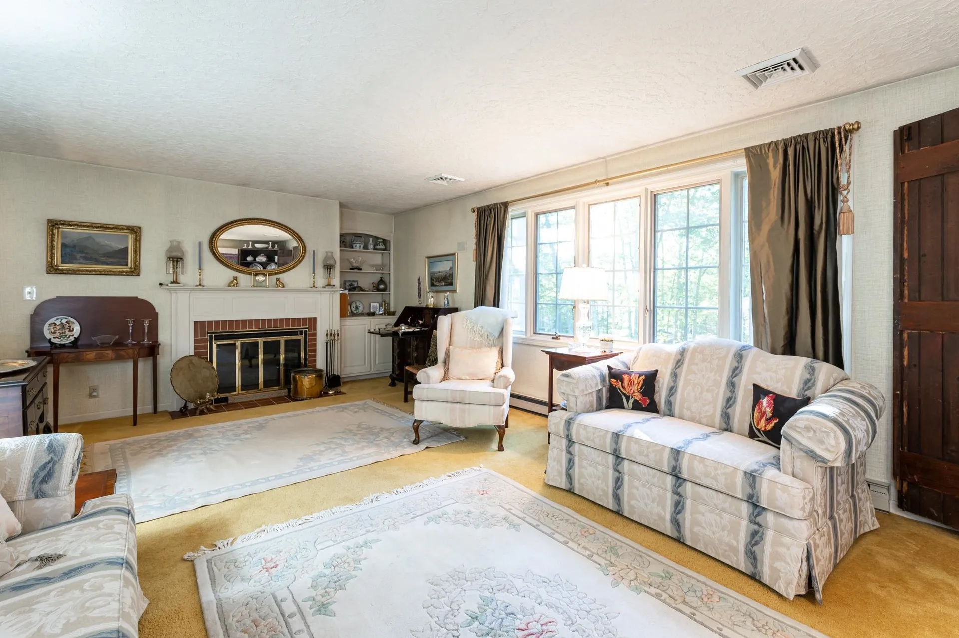 33 Pinecrest Drive Bedford NH 03110