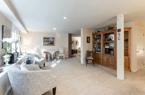 33 Pinecrest Drive Bedford NH 03110