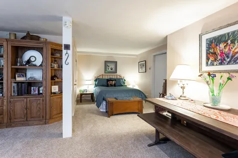 33 Pinecrest Drive Bedford NH 03110