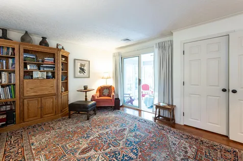 33 Pinecrest Drive Bedford NH 03110