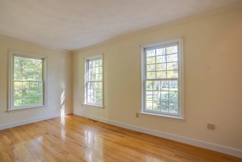 3 Windmill Lane Atkinson NH 03811