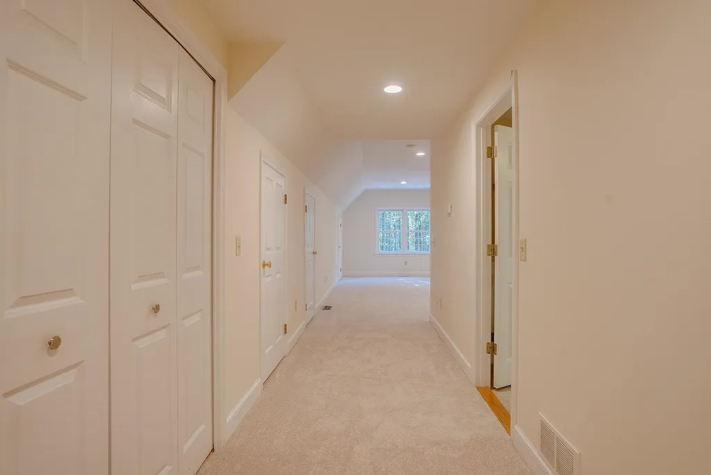 3 Windmill Lane Atkinson NH 03811