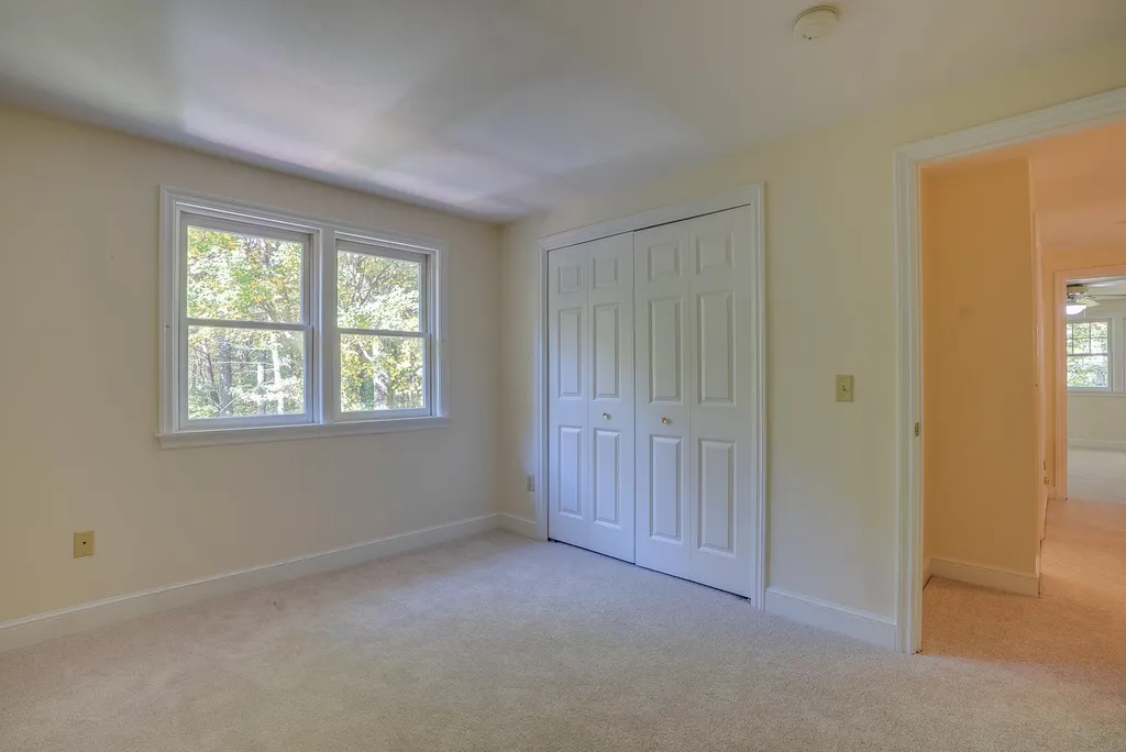 3 Windmill Lane Atkinson NH 03811