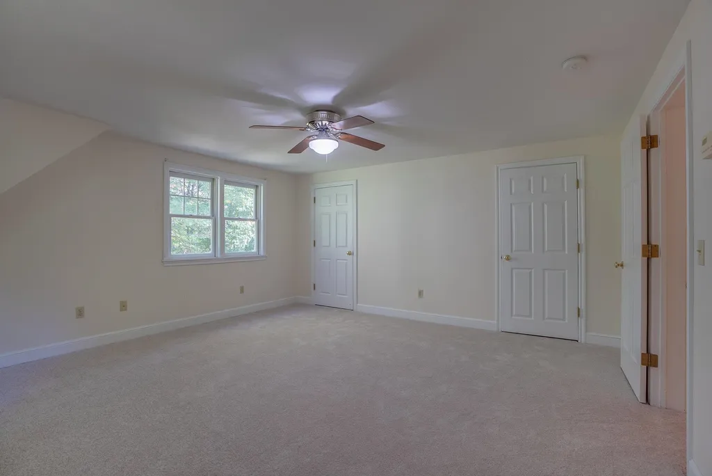3 Windmill Lane Atkinson NH 03811