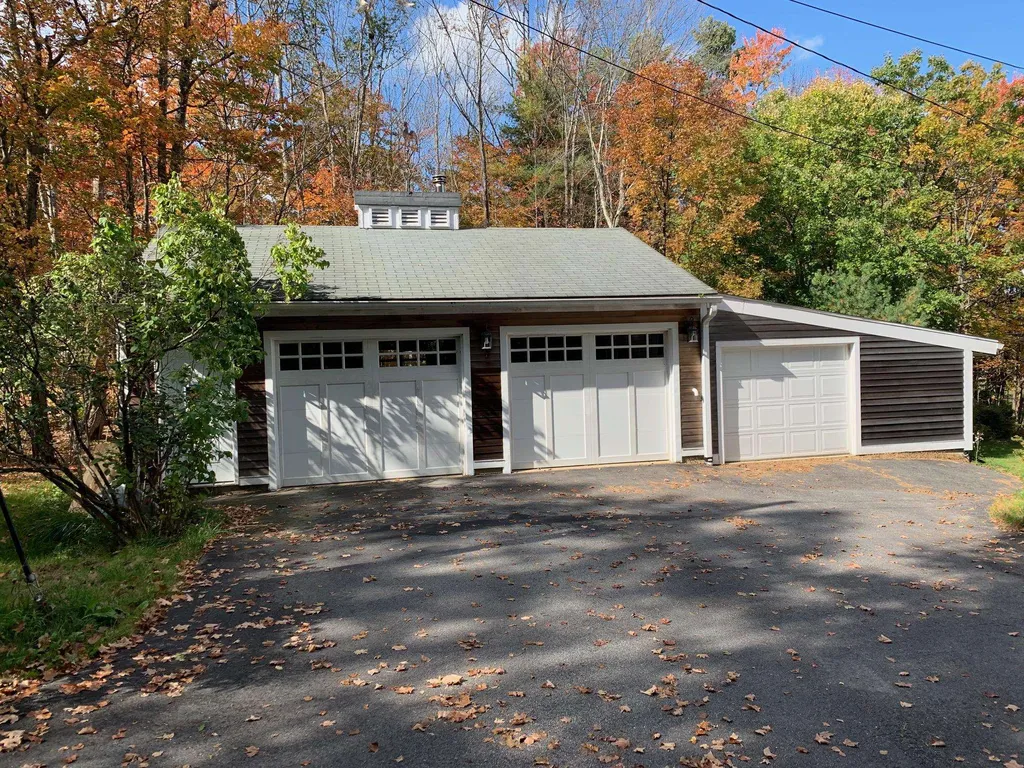 191 North Road Deerfield NH 03037