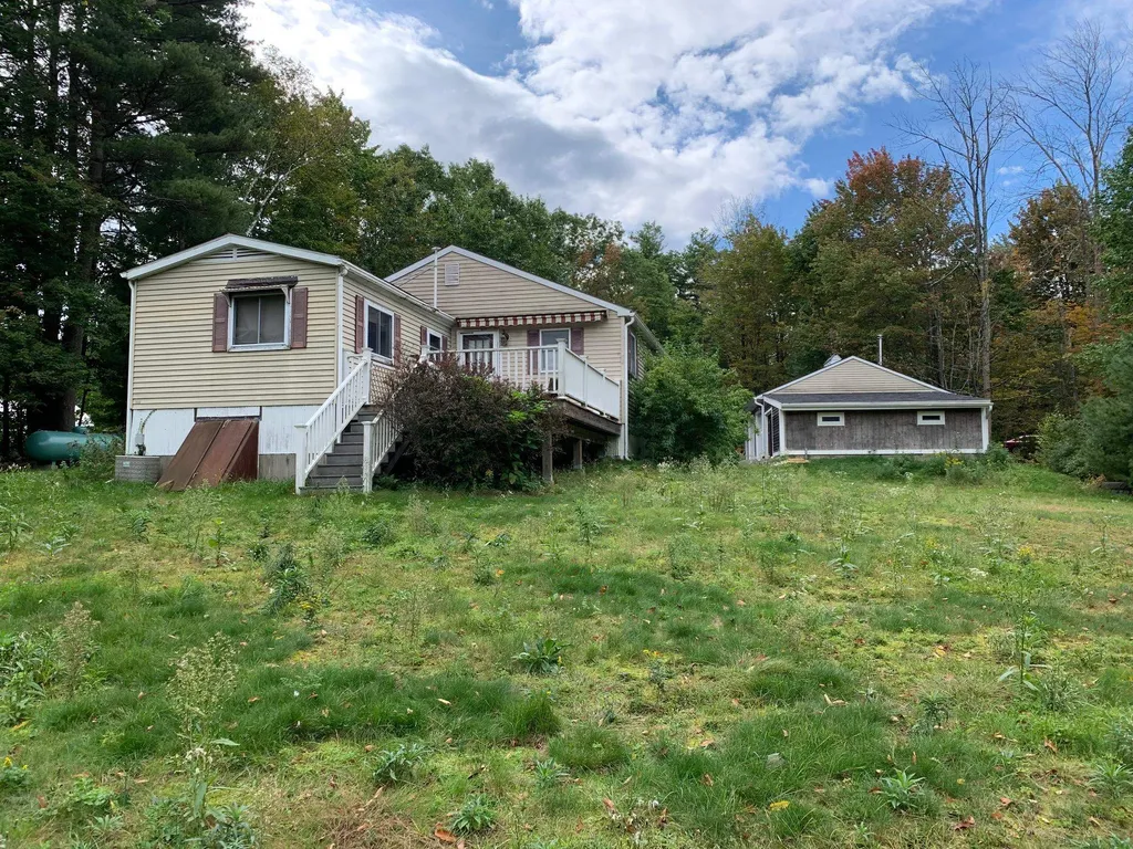 191 North Road Deerfield NH 03037