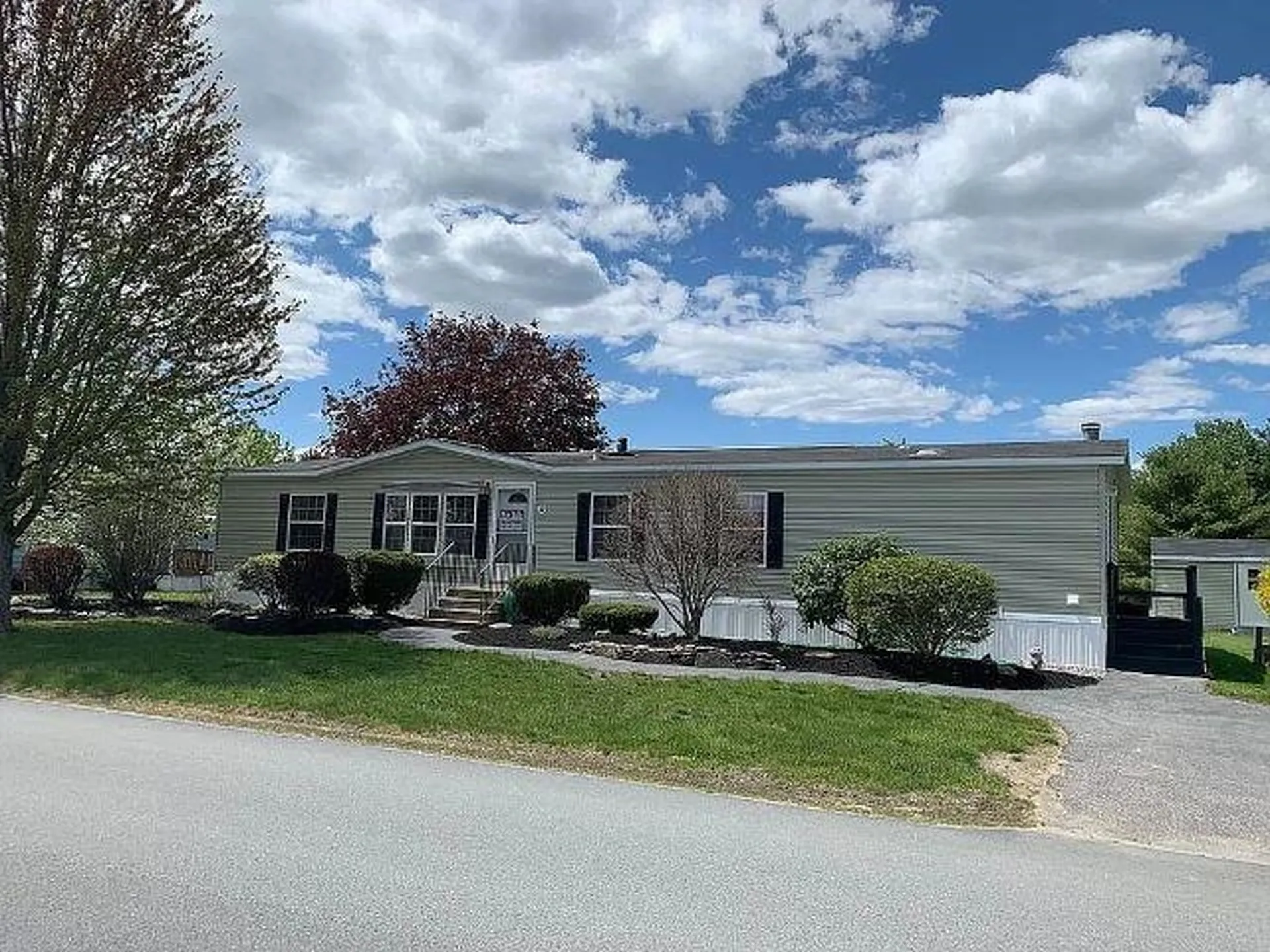12 Monadnock Drive Rochester NH 03867