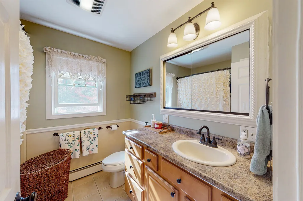 43 Opal Lane Laconia NH 03246