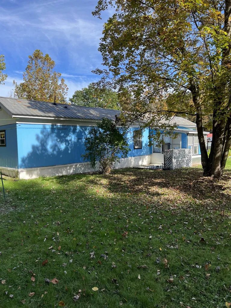 8 Maplewood Drive Brattleboro VT 05301