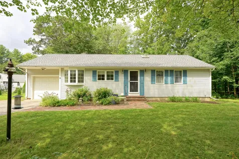 8 Acorn Acres Rye NH 03870