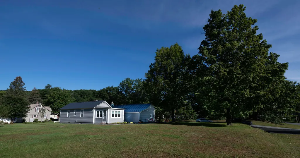 198 South Street Hartford VT 05088